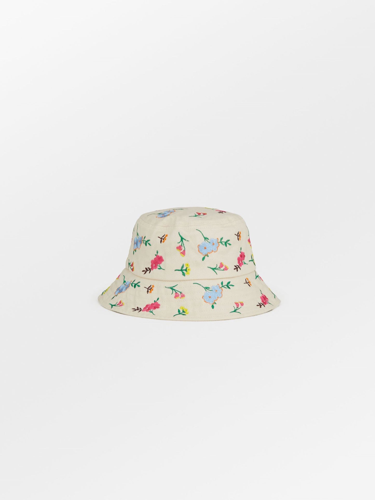 Amelia hat