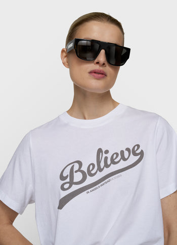 petite tee believe