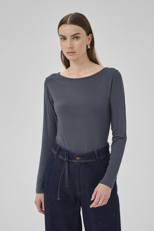 Vista boat neck blouse