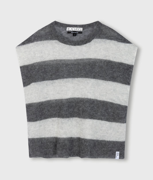 The knit tee
