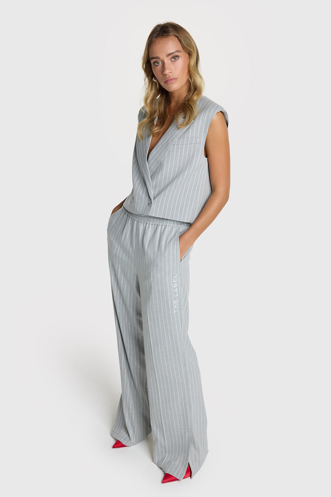 Al grijs pinstripe waiscoat