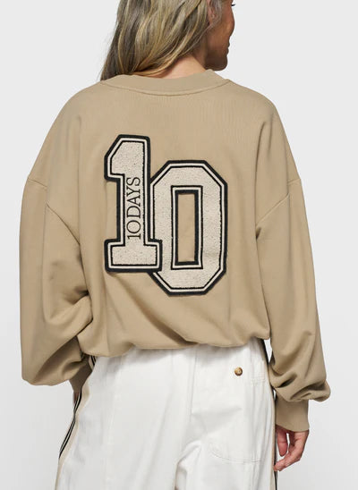 Pleated sweater 10