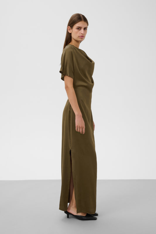 Evilla dress