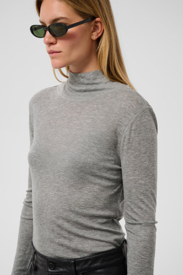 Inana high neck