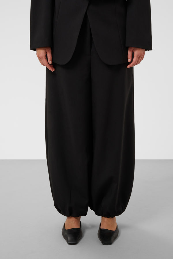 Corinne pant