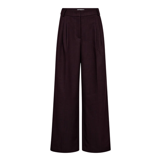 Almira Pant