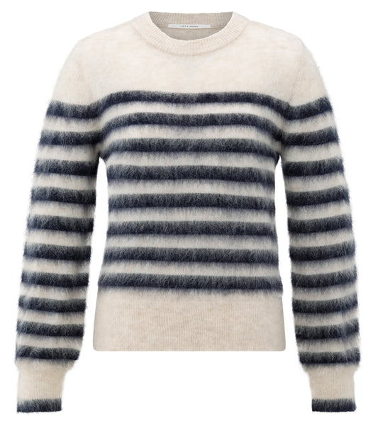 Ya streep pull 000539