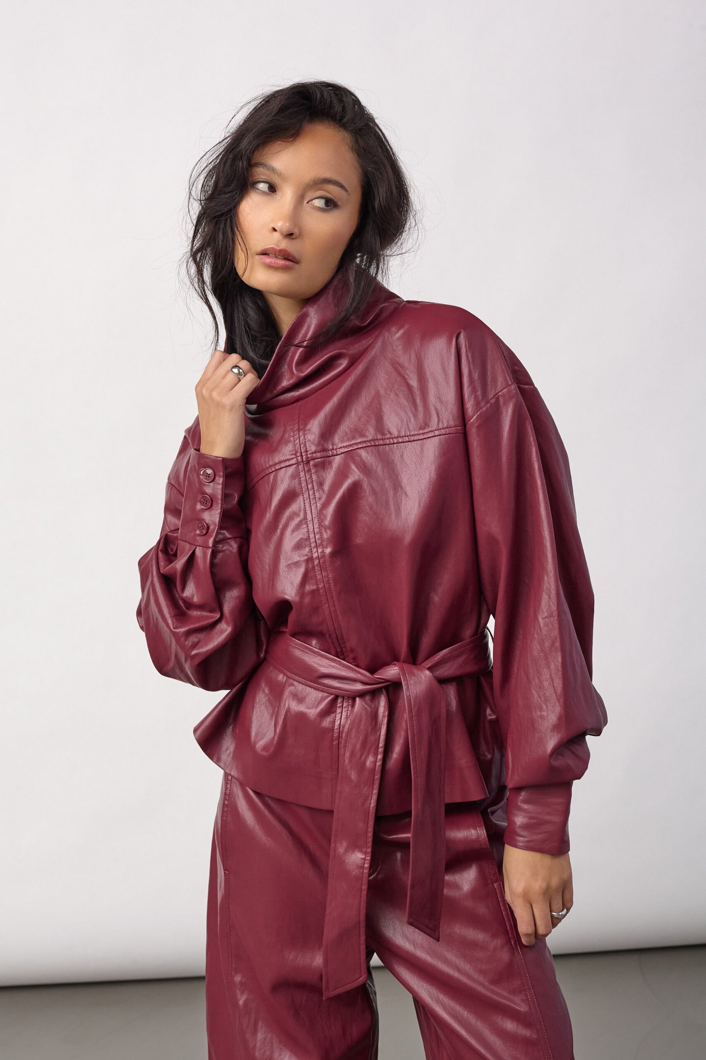 Gitt funnel neck blouse