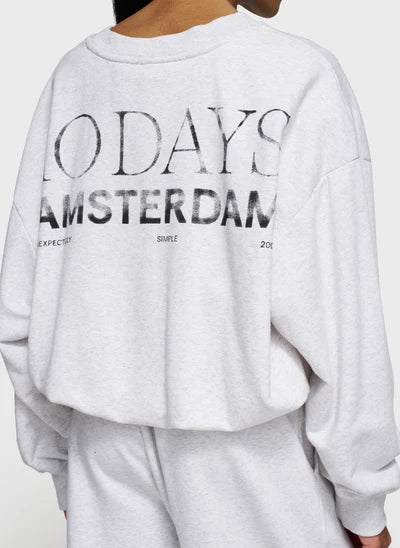 Pleated sweater black stamp