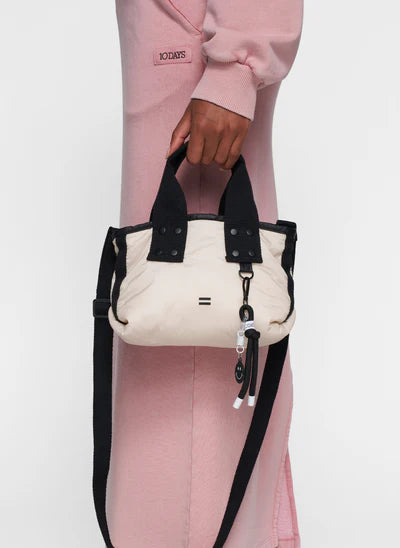 Shopper small