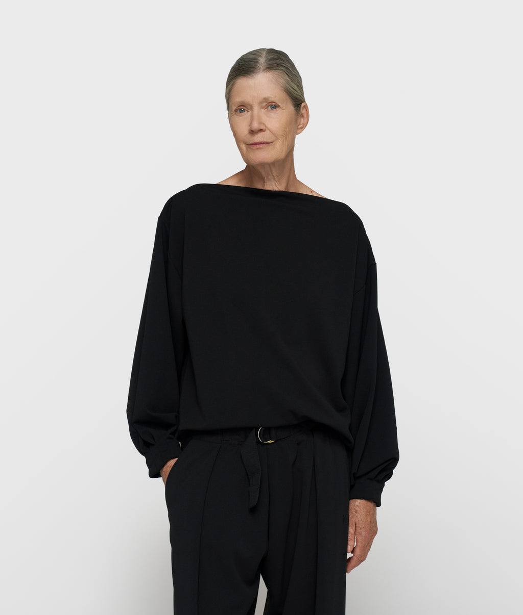 Boatneck blouse crepe